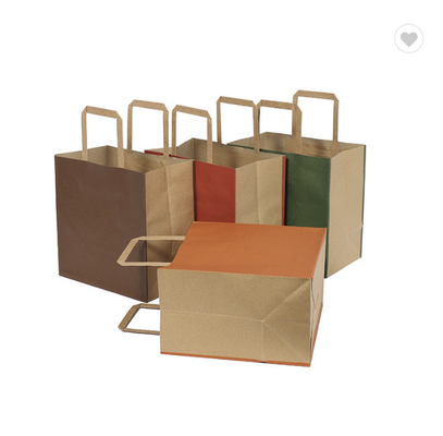 Harga yang bagus CMYK Solid Color Plain Kraft Paper Gift Bags Eco Friendly Paper Bags 190gsm on line
