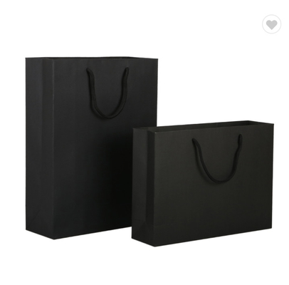 Harga yang bagus ODM Matte Laminasi Kantong Kertas Kemasan Logo Custom Kantong Belanja Hitam daring